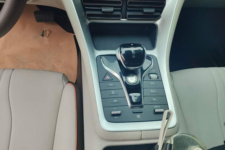 Used BYD Song Pro New Energy 2022 DM-i 51km Prestige Model Gear Lever