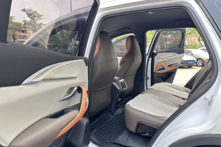 Used BYD Song Pro New Energy 2022 DM-i 51km Luxury Model Interior 11