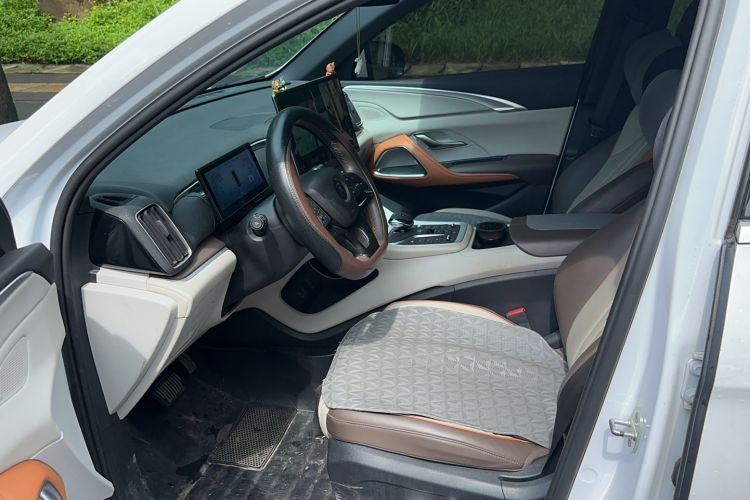 Used BYD Song Pro New Energy 2022 DM-i 110km Flagship Pro Model Interior 3