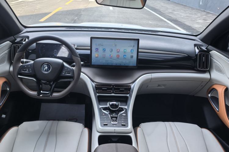Used BYD Song Pro New Energy 2022 DM-i 110km Flagship Model Interior 3