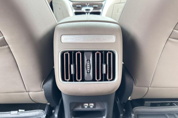 Used BYD Song Pro New Energy 2022 DM-i 51km Luxury Model Interior 3