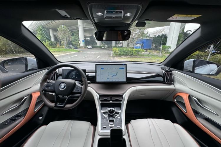 Used BYD Song Pro New Energy 2022 DM-i 110km Flagship Model Interior 4