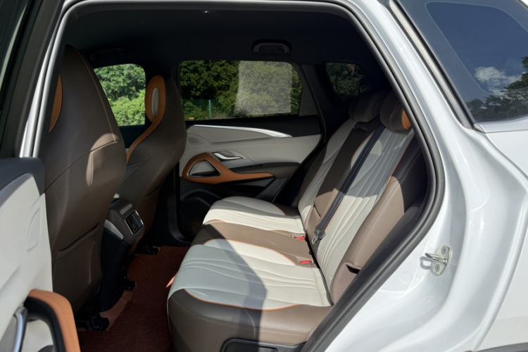 Used BYD Song Pro New Energy 2022 DM-i 51km Luxury Model Interior 4