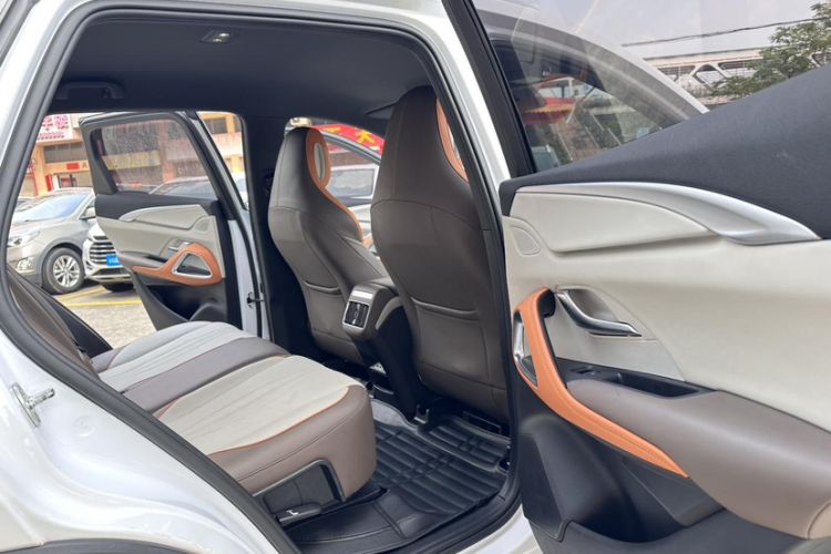 Used BYD Song Pro New Energy 2022 DM-i 51km Luxury Model Interior 9