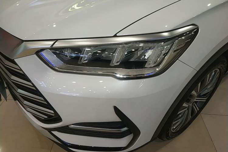 Used BYD Song Pro New Energy 2022 DM-i 110km Flagship Pro Model Left Front Headlight