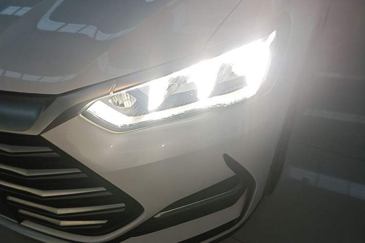 Used BYD Song Pro New Energy 2022 DM-i 110km Flagship Pro Model Left Front Headlight