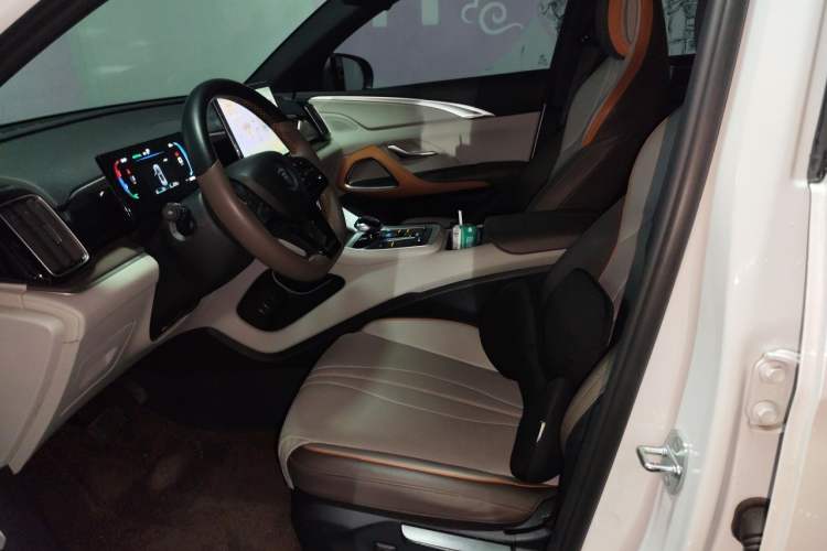 Used BYD Song Pro New Energy 2022 DM-i 51km Luxury Model Left Front Seat