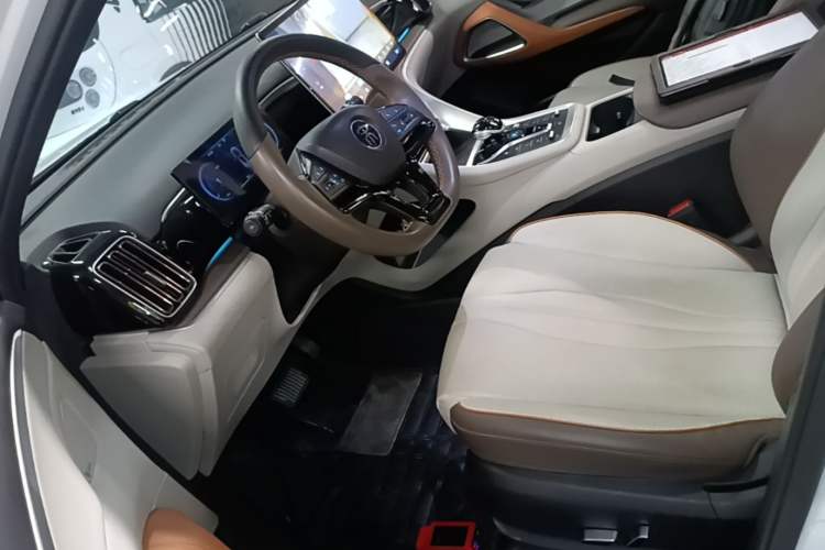 Used BYD Song Pro New Energy 2022 DM-i 110km Flagship Pro Model Left Front Seat