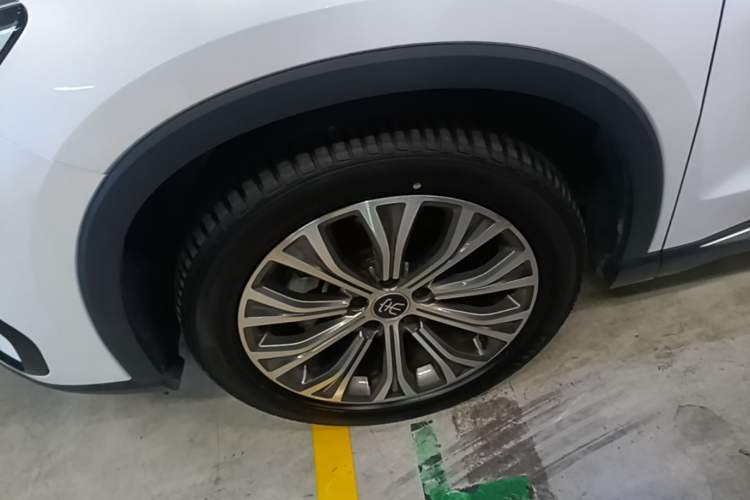 Used BYD Song Pro New Energy 2022 DM-i 110km Flagship Pro Model Left Front Wheel Hub