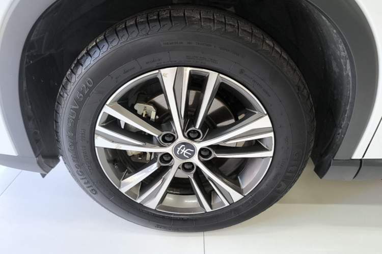 Used BYD Song Pro New Energy 2022 DM-i 51km Prestige Model Left Front Wheel Hub