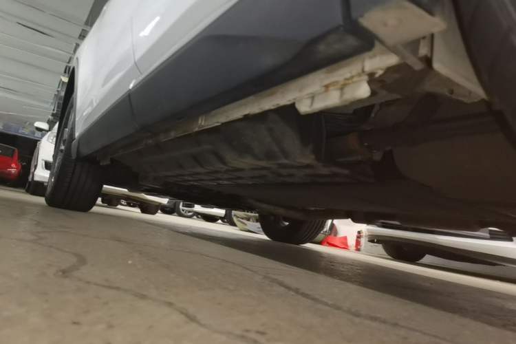Used BYD Song Pro New Energy 2022 DM-i 51km Prestige Model Left Side Sill