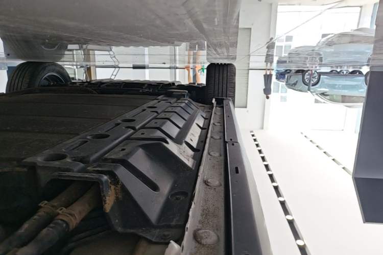 Used BYD Song Pro New Energy 2022 DM-i 110km Flagship Model Left Side Sill