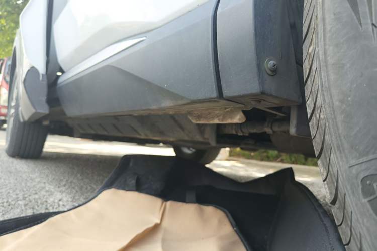 Used BYD Song Pro New Energy 2022 DM-i 51km Prestige Model Left Side Sill