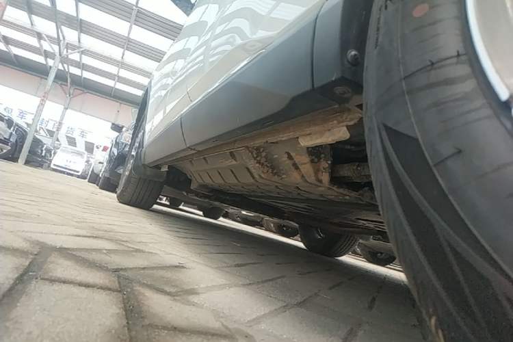 Used BYD Song Pro New Energy 2022 DM-i 51km Prestige Model Left Side Sill