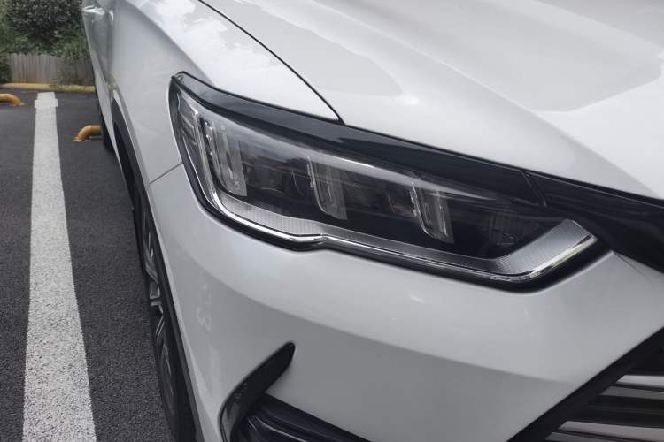 Used BYD Song Pro New Energy 2022 DM-i 110km Flagship Pro Model Right Front Headlight