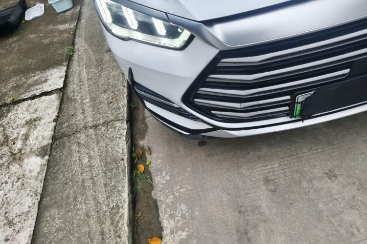 Used BYD Song Pro New Energy 2022 DM-i 110km Flagship Model Right Front Headlight