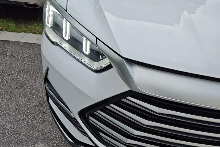 Used BYD Song Pro New Energy 2022 DM-i 110km Flagship Pro Model Right Front Headlight