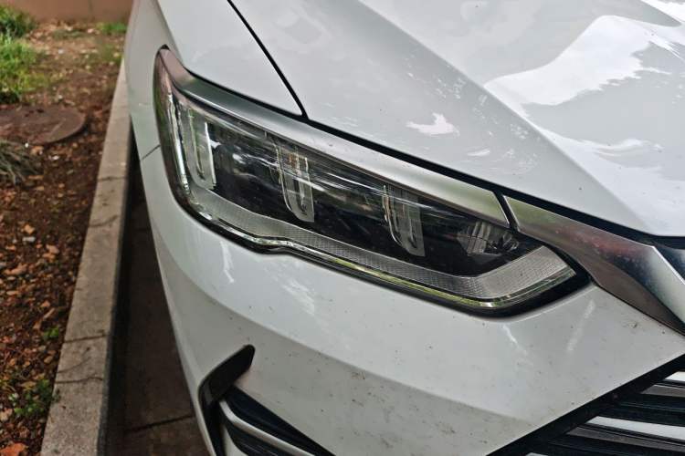 Used BYD Song Pro New Energy 2022 DM-i 110km Flagship Model Right Front Headlight