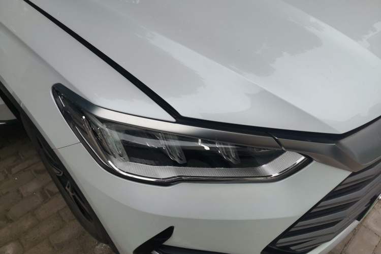 Used BYD Song Pro New Energy 2022 DM-i 110km Flagship Model Right Front Headlight