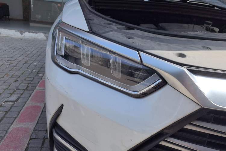 Used BYD Song Pro New Energy 2022 DM-i 110km Flagship Pro Model Right Front Headlight