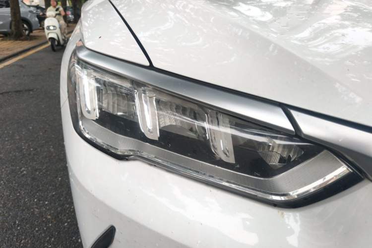 Used BYD Song Pro New Energy 2022 DM-i 51km Prestige Model Right Front Headlight