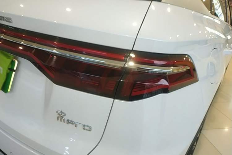 Used BYD Song Pro New Energy 2022 DM-i 110km Flagship Pro Model Right Rear Taillight
