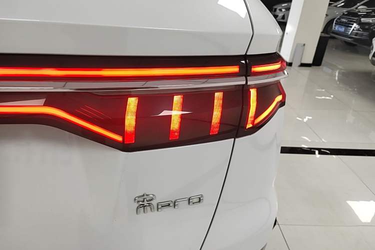 Used BYD Song Pro New Energy 2022 DM-i 51km Prestige Model Right Rear Taillight