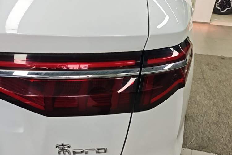 Used BYD Song Pro New Energy 2022 DM-i 110km Flagship Model Right Rear Taillight