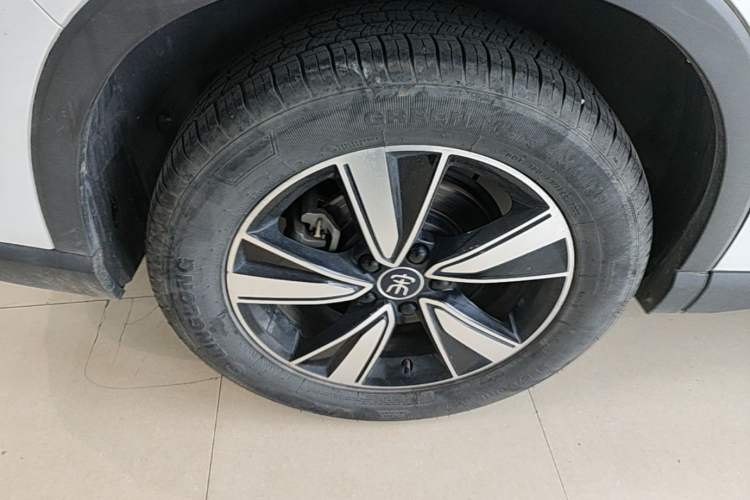 Used BYD Song Pro New Energy 2022 DM-i 110km Flagship Model Right Rear Wheel Hub