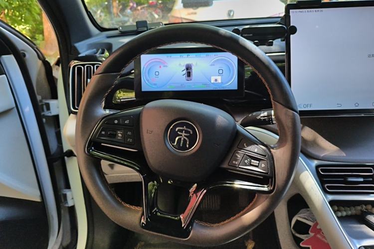 Used BYD Song Pro New Energy 2022 DM-i 110km Flagship Pro Model Steering Wheel