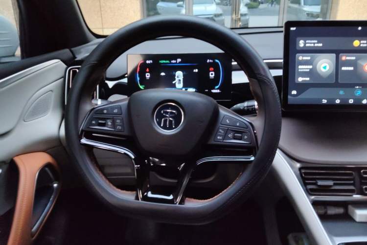 Used BYD Song Pro New Energy 2022 DM-i 51km Prestige Model Steering Wheel