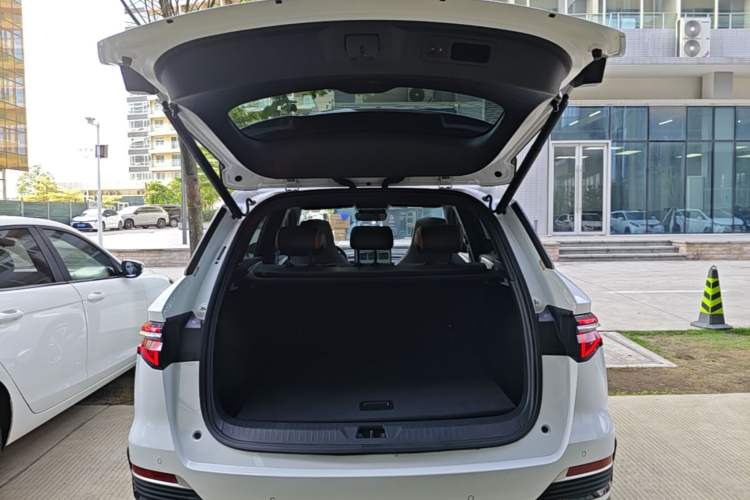 Used BYD Song Pro New Energy 2022 DM-i 51km Prestige Model Trunk
