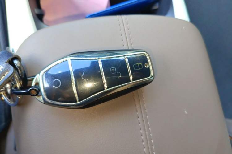 Used BYD Song Pro New Energy 2022 DM-i 110km Flagship Model Vehicle Key