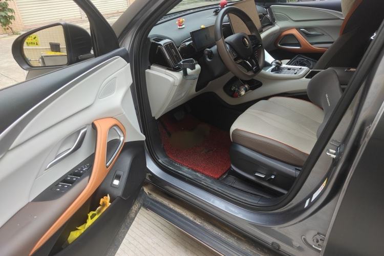 Used BYD Song Pro New Energy 2023 Champion Edition DM-i 110KM Excellence Model Interior 3