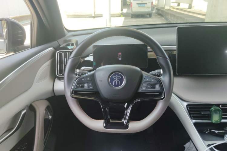 Used BYD Song Pro New Energy 2023 Champion Edition DM-i 110KM Beyond Model Steering Wheel