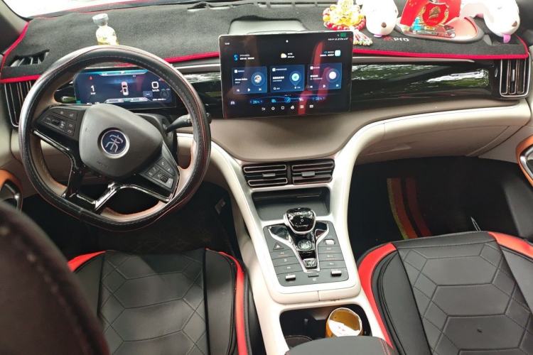 Used BYD Song Pro New Energy 2023 Champion Edition DM-i 110KM Beyond Model Center Console