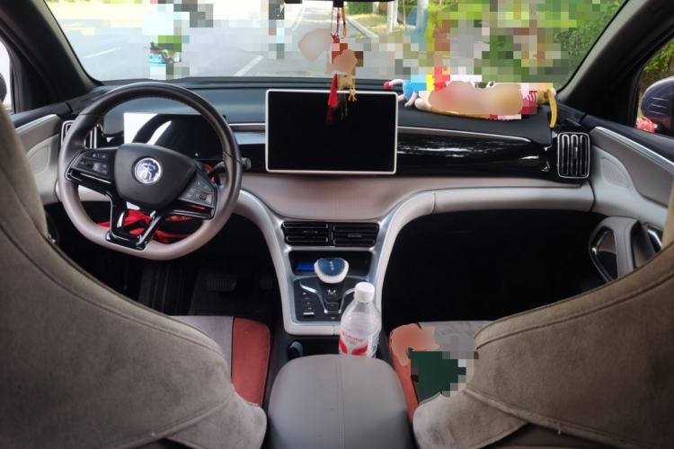 Used BYD Song Pro New Energy 2023 Champion Edition DM-i 71KM Beyond Model Center Console