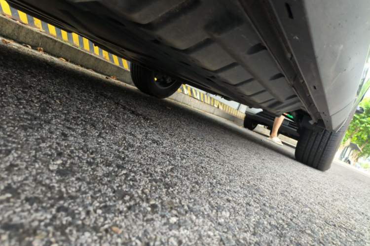 Used BYD Song Pro New Energy 2023 Champion Edition DM-i 110KM Beyond Model Chassis Front Left