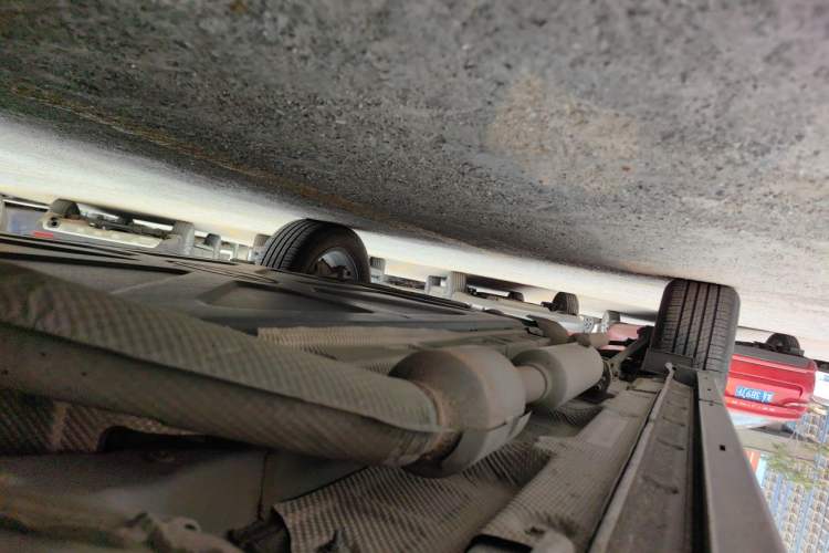 Used BYD Song Pro New Energy 2023 Champion Edition DM-i 110KM Beyond Model Chassis Front Right