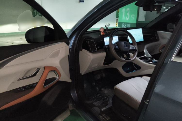 Used BYD Song Pro New Energy 2023 Champion Edition DM-i 110KM Beyond Model Driver Seat