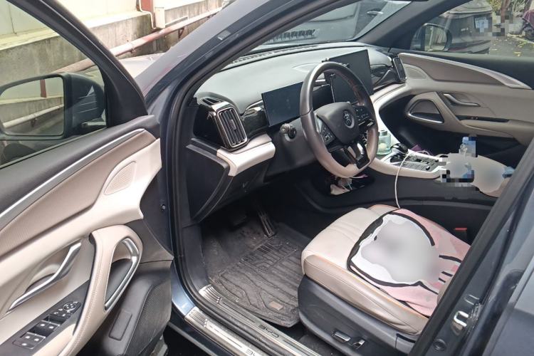 Used BYD Song Pro New Energy 2023 Champion Edition DM-i 71KM Beyond Model Driver Seat