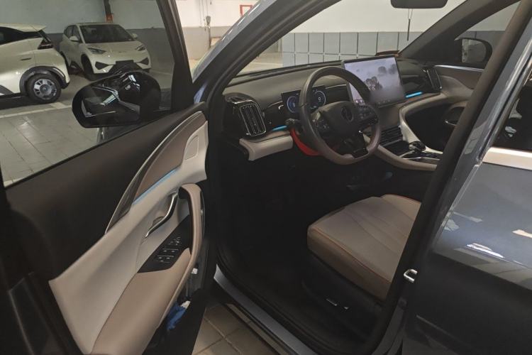 Used BYD Song Pro New Energy 2023 Champion Edition DM-i 110KM Excellence Model Driver Seat