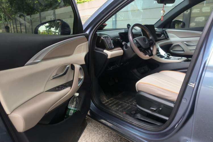 Used BYD Song Pro New Energy 2023 Champion Edition DM-i 110KM Beyond Model Driver Seat