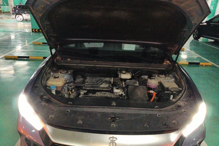 Used BYD Song Pro New Energy 2023 Champion Edition DM-i 110KM Beyond Model Engine Bay