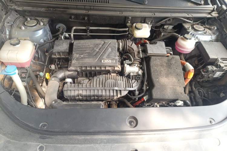 Used BYD Song Pro New Energy 2023 Champion Edition DM-i 110KM Beyond Model Engine Bay