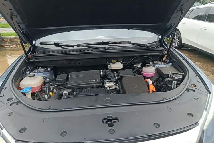 Used BYD Song Pro New Energy 2023 Champion Edition DM-i 110KM Excellence Model Engine Bay