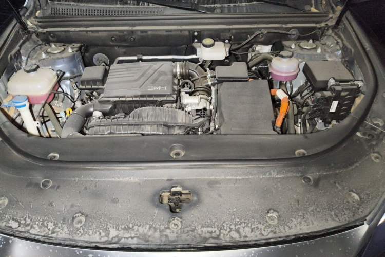 Used BYD Song Pro New Energy 2023 Champion Edition DM-i 110KM Beyond Model Engine Bay