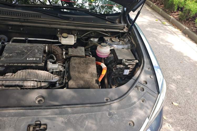 Used BYD Song Pro New Energy 2023 Champion Edition DM-i 110KM Beyond Model Engine Bay Left