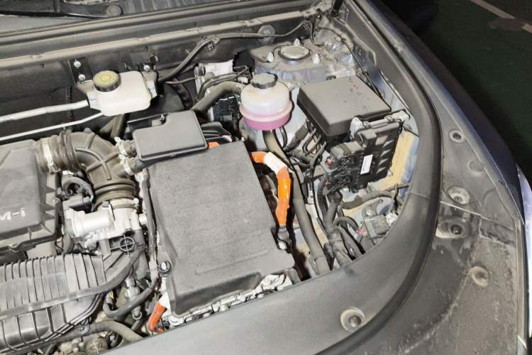 Used BYD Song Pro New Energy 2023 Champion Edition DM-i 110KM Beyond Model Engine Bay Left