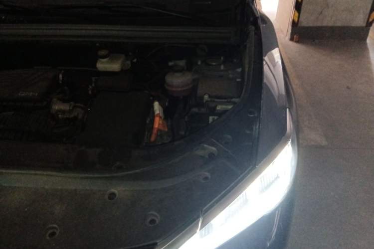 Used BYD Song Pro New Energy 2023 Champion Edition DM-i 71KM Leading Model Engine Bay Left